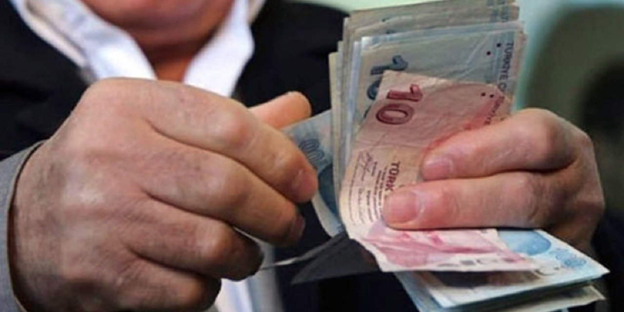 Ve peş peşe açıklama geldi! Emekliye ek zam geliyor! Taban maaşları 3.500 TL? Kim ne kadar alacak? İşte tüm detaylar...