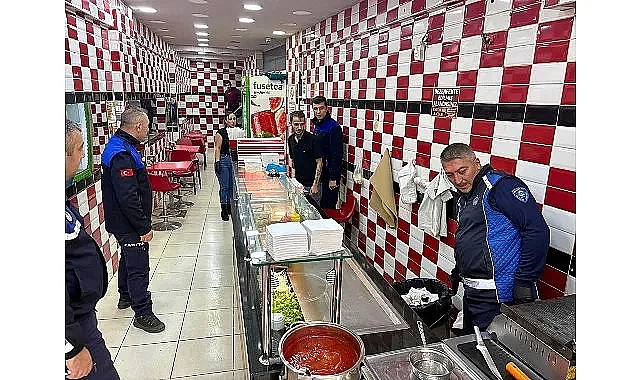 Gemlik’te Dönercilerde Hijyen Denetimi Yapıldı