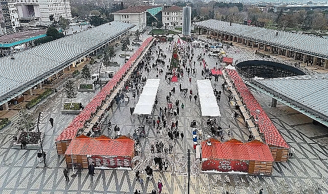 Osmangazi Meydanı’nda Yeni Yıl Rüzgârı: Festival Coşkusu Başladı