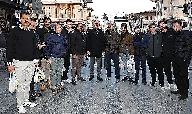 Şeb-i Arus Coşkusu Konya’yı Sardı: Başkan Altay Misafirler ve Esnafla Bir Araya Geldi