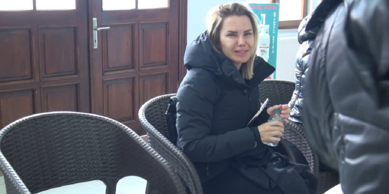 Ece Erken'den Acı Haber Geldi! Ece Erken Sevenlerini Göz Yaşlarına Boğdu