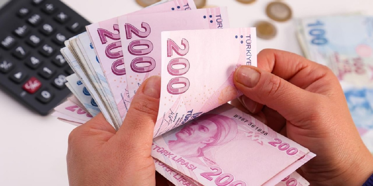Maaşlara ek 3 bin TL ödeme! Milyonlarca emekliyi ilgilendiren son dakika gelişmesi açıklandı...