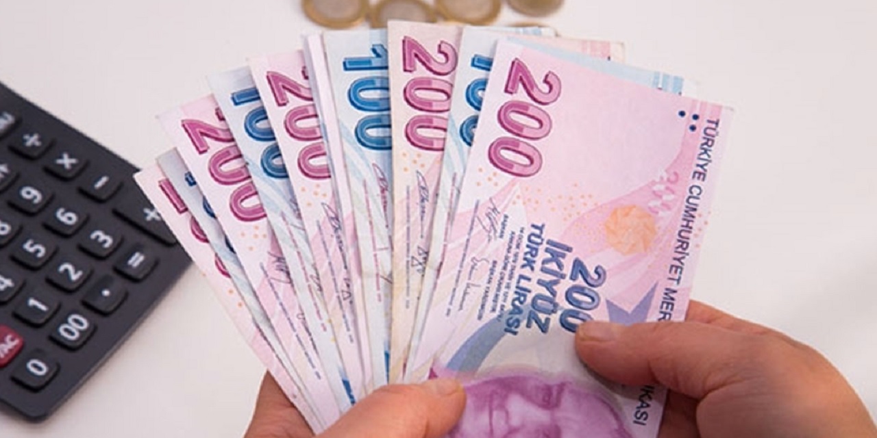Tam 3.000 TL İşte Ayrıntılar... SGK ve Bağkur'lu emekliler için flaş duyuru: Anlaşma sağlandı, tarih verildi maaştan ayrı 3.000 TL hesaba yatıyor!