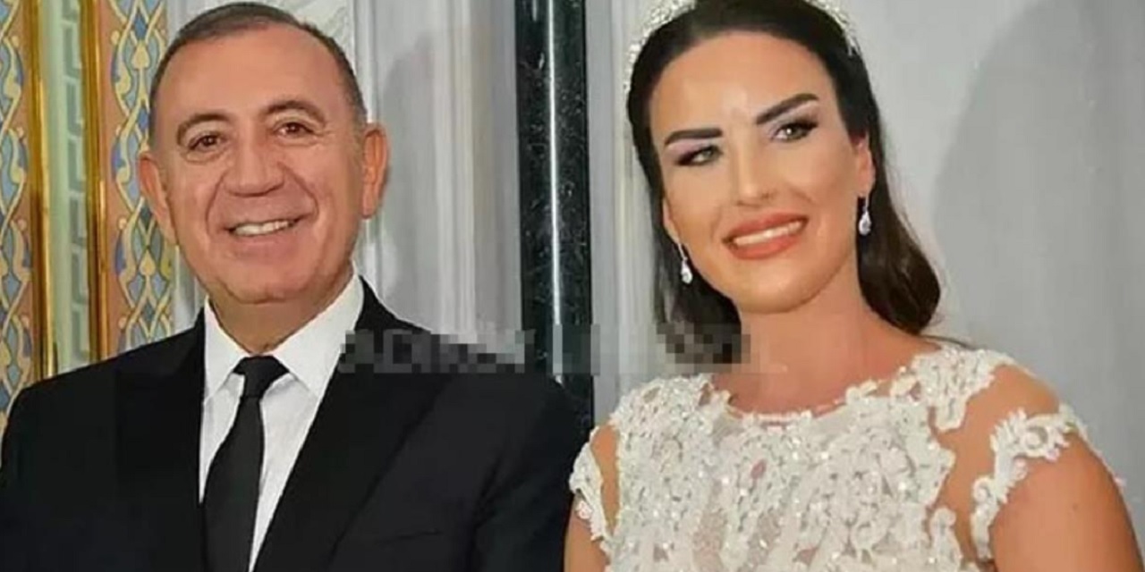 57 yaşındaki Milletvekili Gürsel Tekin ile evlenen 32 yaşındaki Mehtap Özkan soyadını değiştirdi!