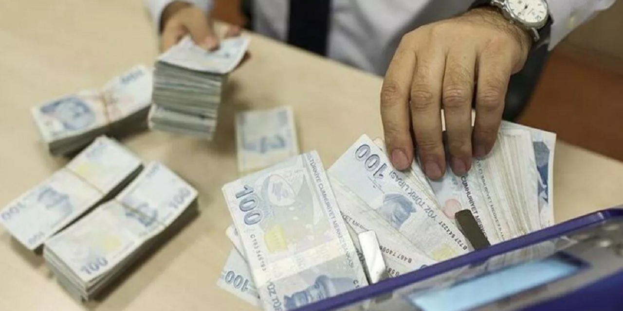 Milyonlarca emekliye müjde TBMM’de onaylandı! SGK, SSK, Bağ-Kur emeklilerinin maaşına ek 1.100 TL ödeme yapılacak: Herkes ATM’den çekebilecek
