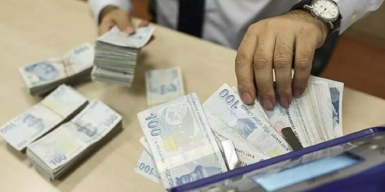 Ziraat Bankası, Şekerbank, İNG, Vakıfbank, Halkbank, Finansbank, Garantörler BBVA, Akbank, TEB ve Denizbank'tan emekli maaşı alan dikkat! 3 bin 750 TL hesaplara yatıyor