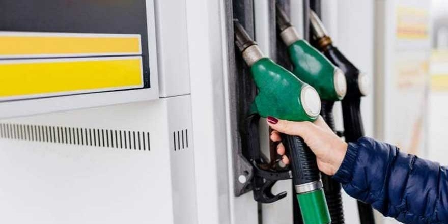 Benzinin litre fiyatı büyük zam geldi!