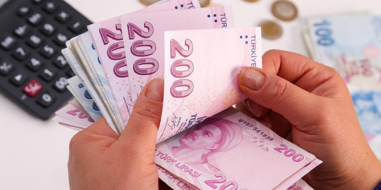 SSK, Bağ-Kur tüm emekliler için müjde üstüne müjde geldi! Tam 3.000 TL ödeme verilecek duyurusu gece yapıldı!