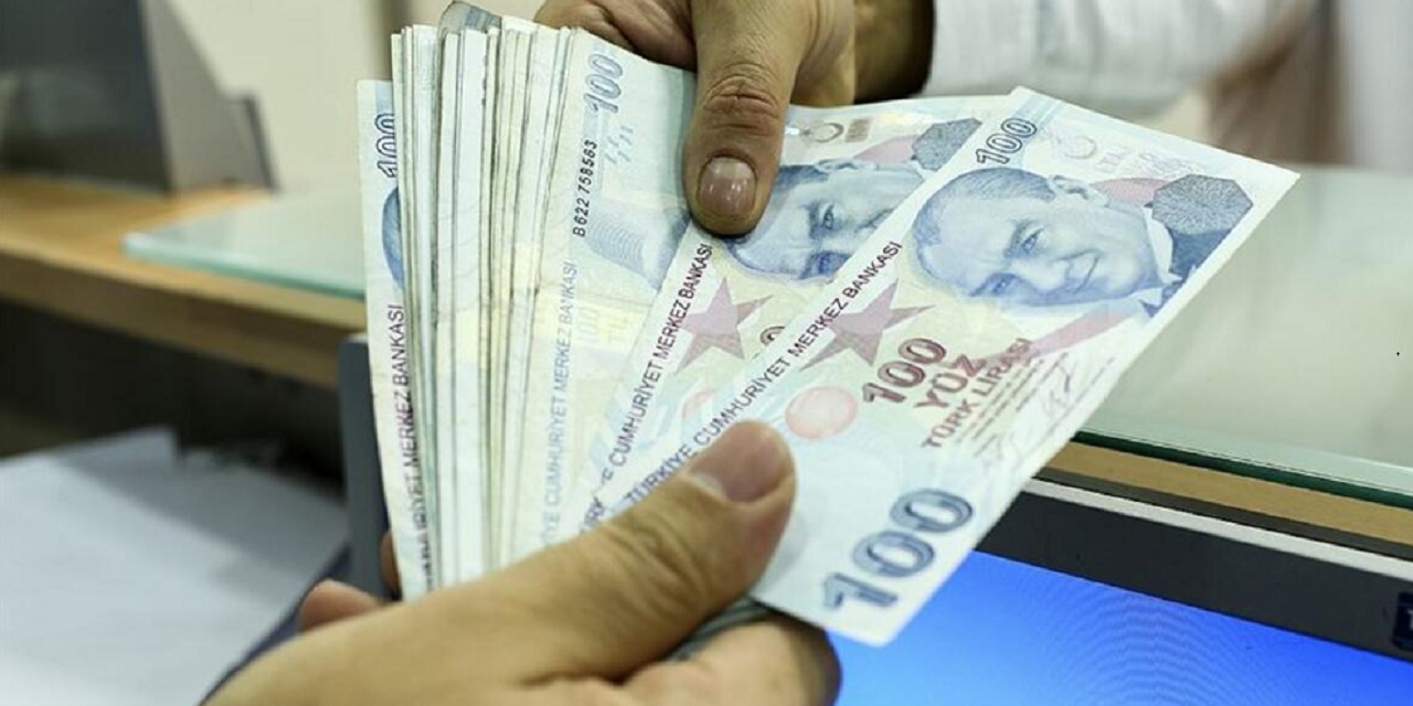 4000 TL ikramiye ödemesi kesinleşti! 2022 Yılında emeklinin yüzü gülecek