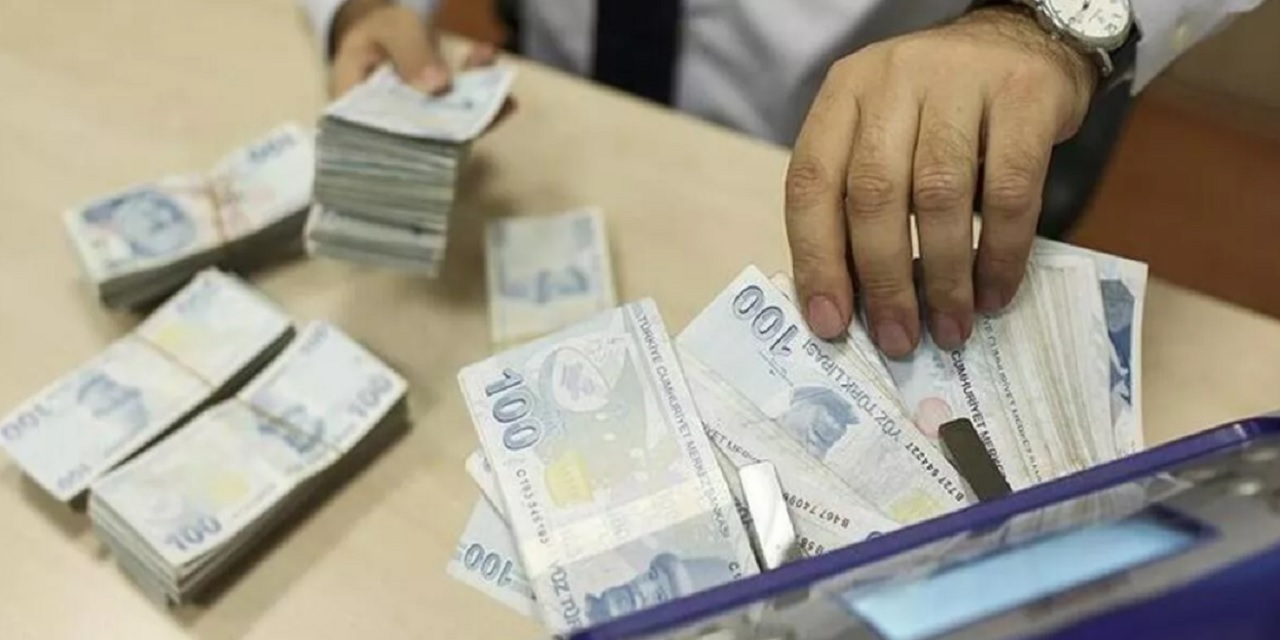 Milyonlarca emekliye müjde! Çift maaş ödemesi yapılacak! SGK ile imzalar atıldı sonunda emeklinin yüzü gülecek...