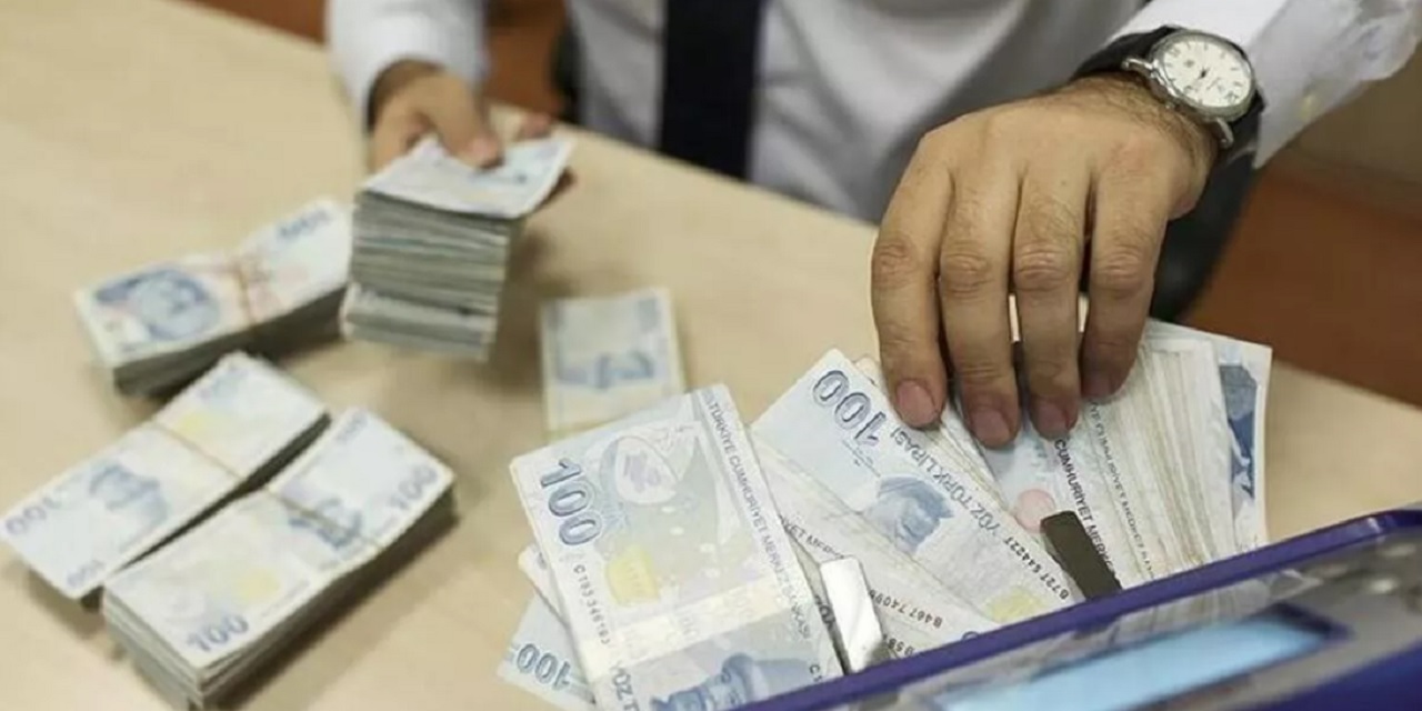 Milyonlarca emekli ve memurun gözü bu haberde! 1.250 lira ek zam müjdesi geldi! Tarih verildi! Tek tek hesaplandı