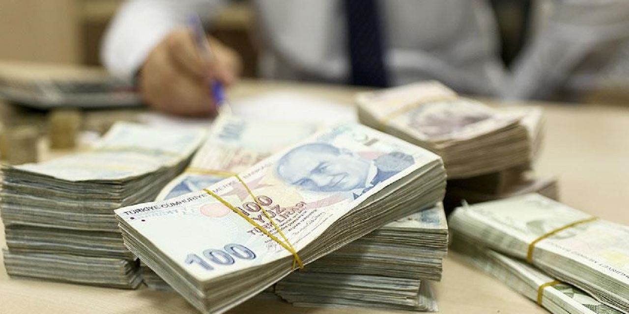 ING Bank ve Akbank'dan peş peşe açıklama geldi! Faizsiz 5 bin lira kredi ödemesi veriliyor! Anında ATM'den çekebileceksiniz
