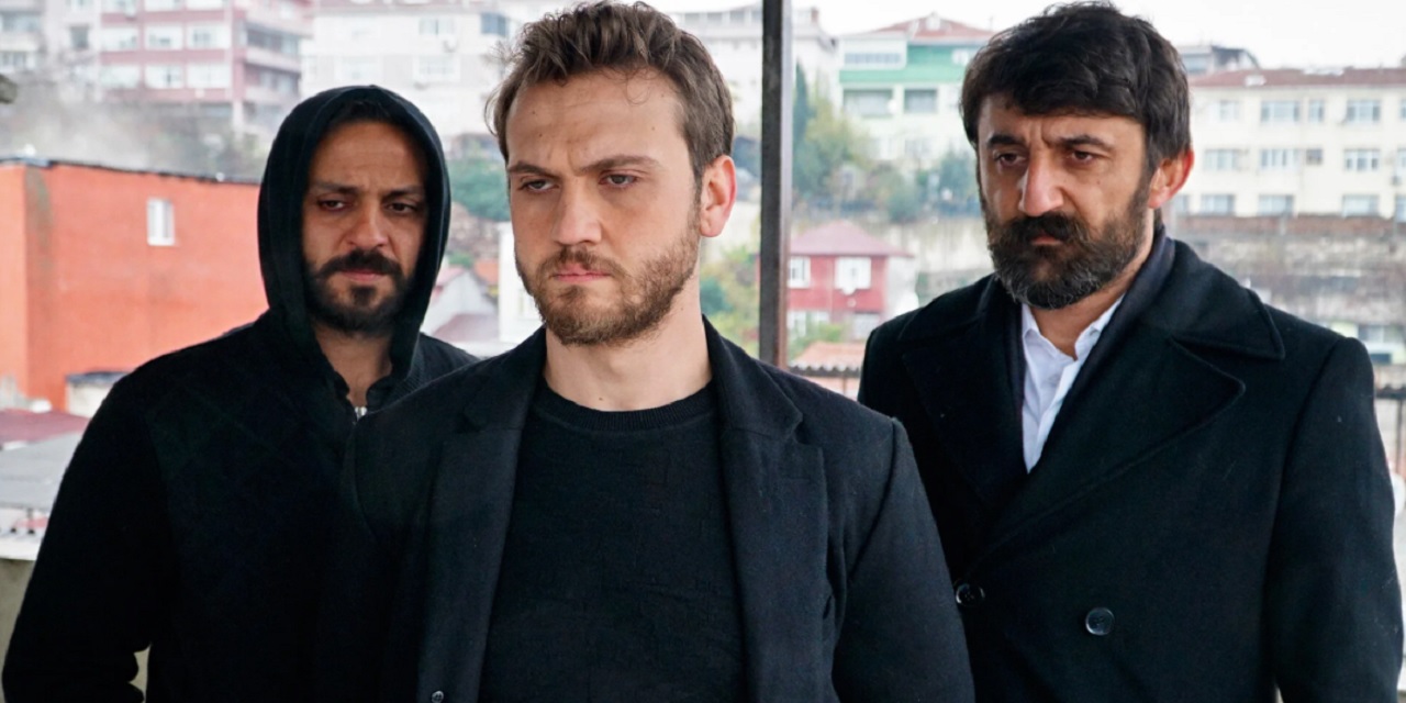 Çukur Hayranlarına Müjde! Başrol Oyuncusu Üç Kuruş Dizisi İle Anlaştı! İmzalar Atıldı Ekranlara Geri Dönüyor