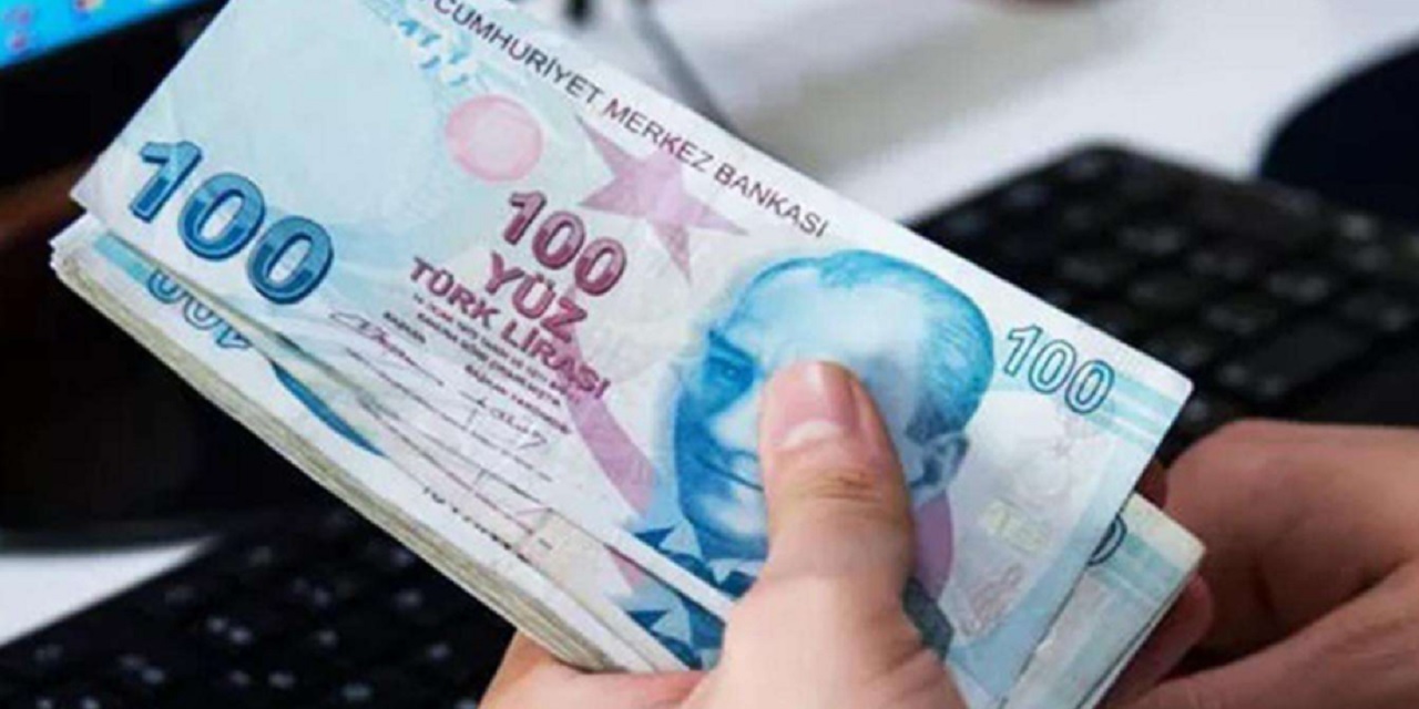 Emekliye bayram ikramiyesi için Müjdeli Haber Ankara Kulislerinden Geldi! 2022 Yılında Emekli İkramiyelerine Büyük Zam! 3.300 TL Ödeme Yapılacak