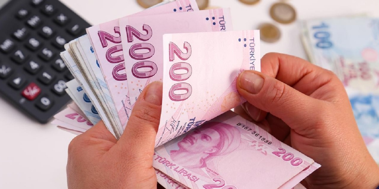 Akbank, Vakıfbank ve Yapı Kredi peş peşe duyurdu! Nakit İhtiyacı Olan Vatandaşın 50.000-100.000 ve 125.000 TL Hesaplara Anında Yatıyor! 3 ay Geri Ödemesiz