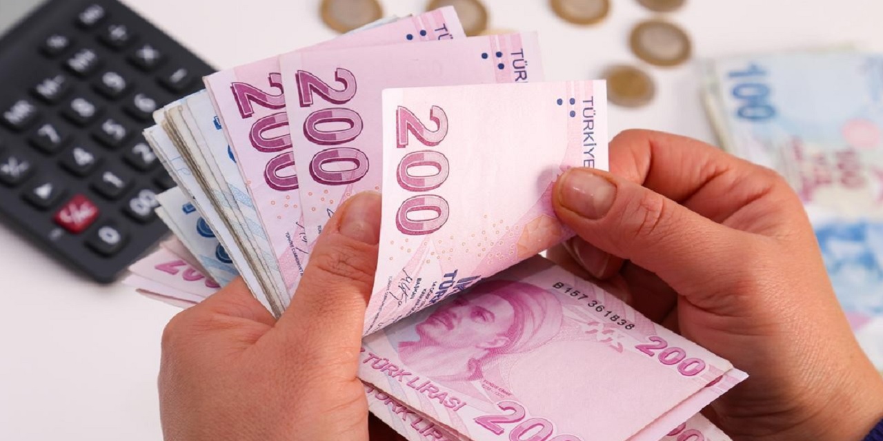 Ve Banka Kesenin Ağzını Açtı! Bayram Öncesi Müşterilerinin Hesabına Geri Ödemesiz 3.000 TL Nakit Yatırdı! Hemen Hesabınızı Kontrol edin...
