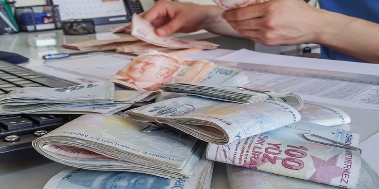 Bayram İkramiyeleri ile İlgili Yeni Gelişme! Rekor Zam! 2.996 Lira Hesaplara Yatırılacak